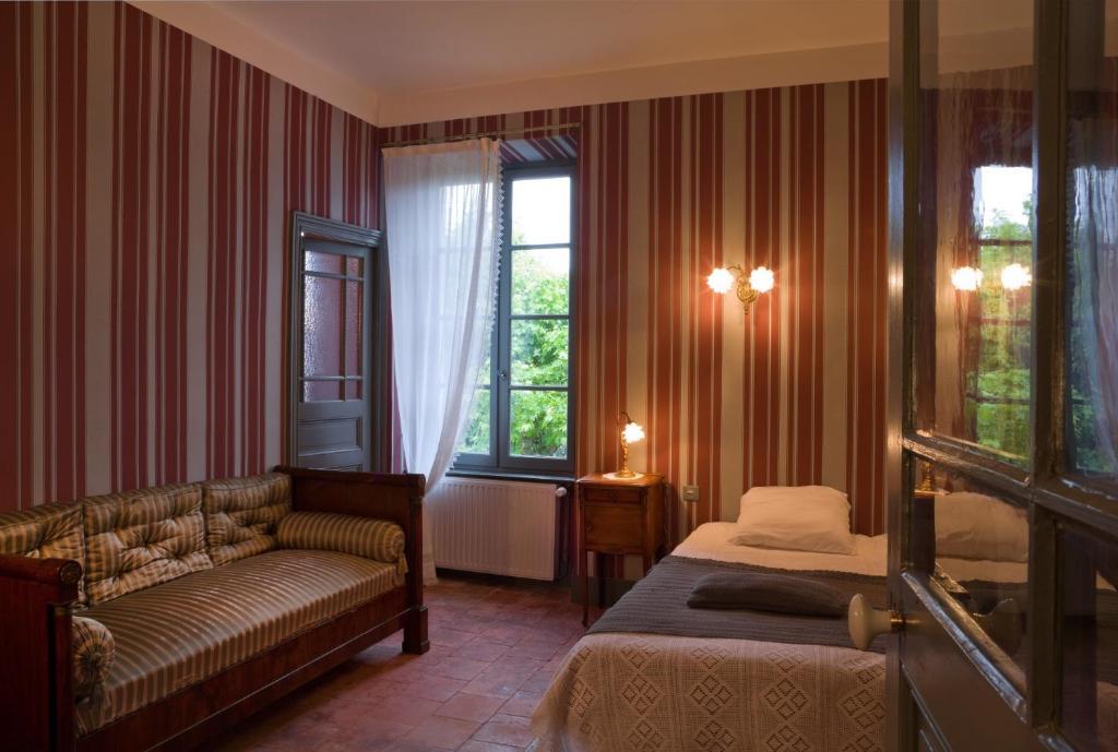 Logis Hotel - Restaurant La Marbrerie Caunes-Minervois Habitación foto